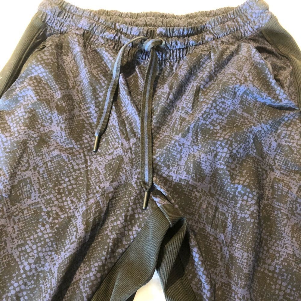 Athleta Brooklyn Python Jogger - Picture 6 of 12